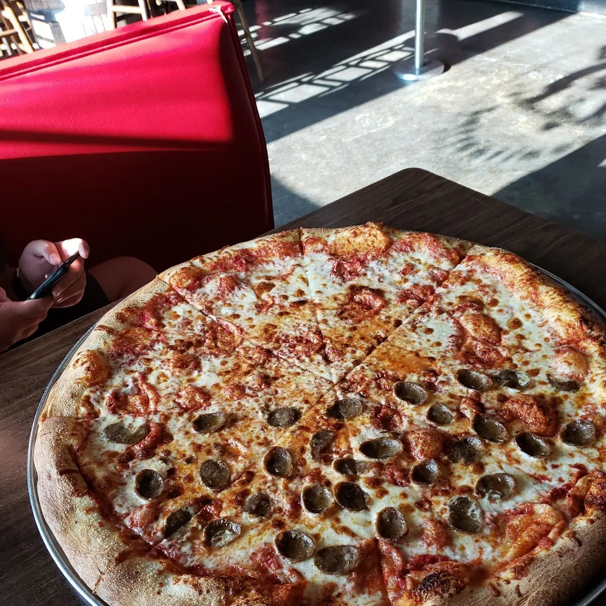 28 Pizza