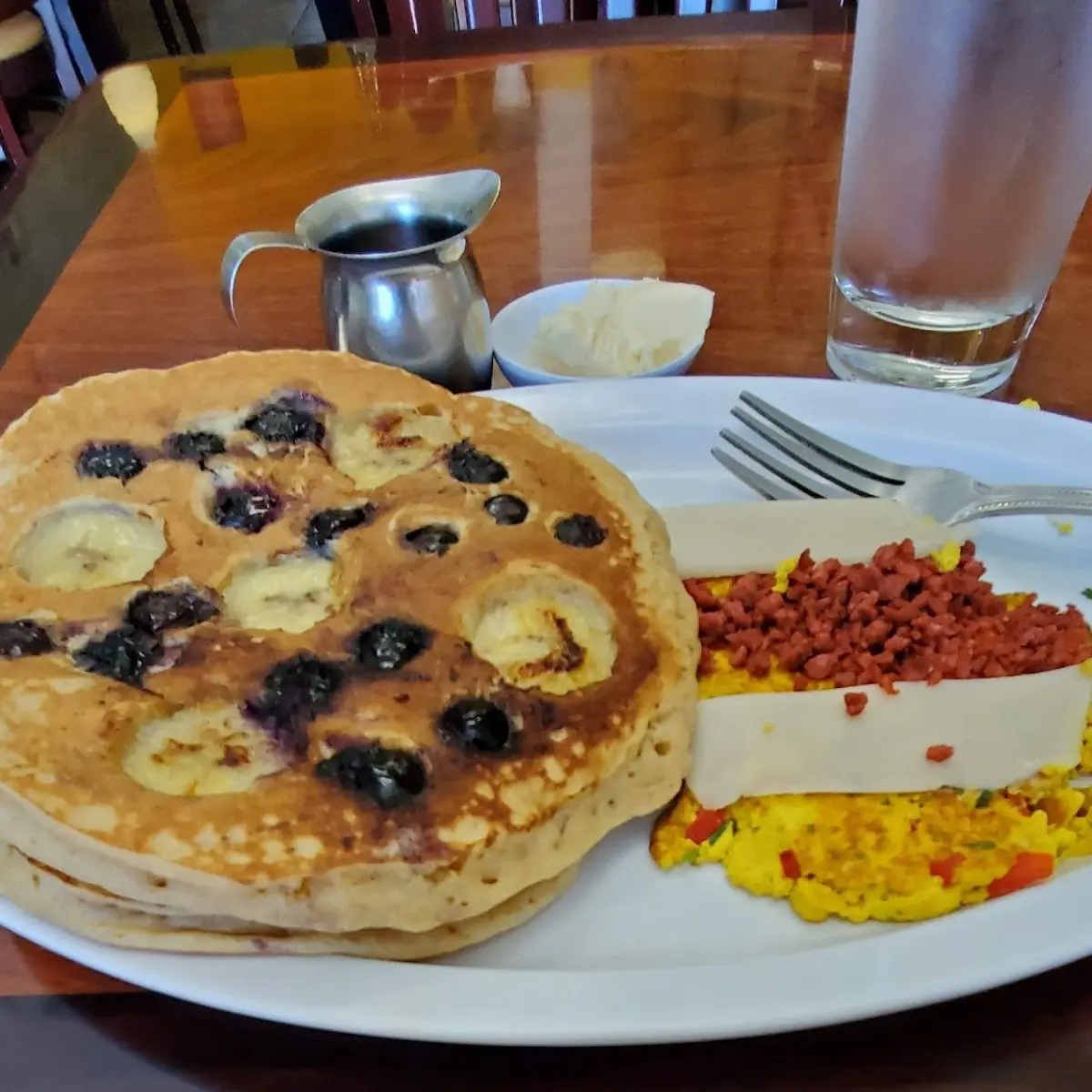 Pancakes Tofu Scramble