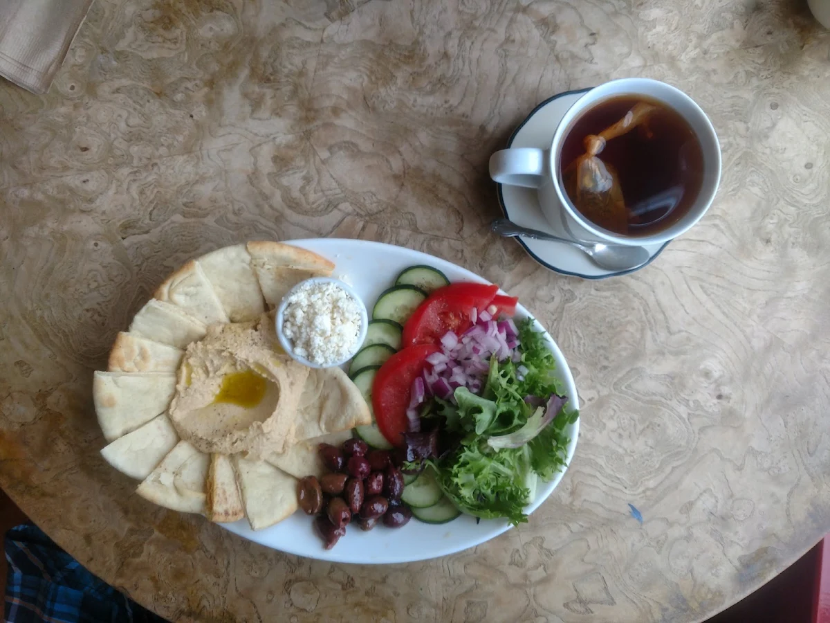 Hummus Plate