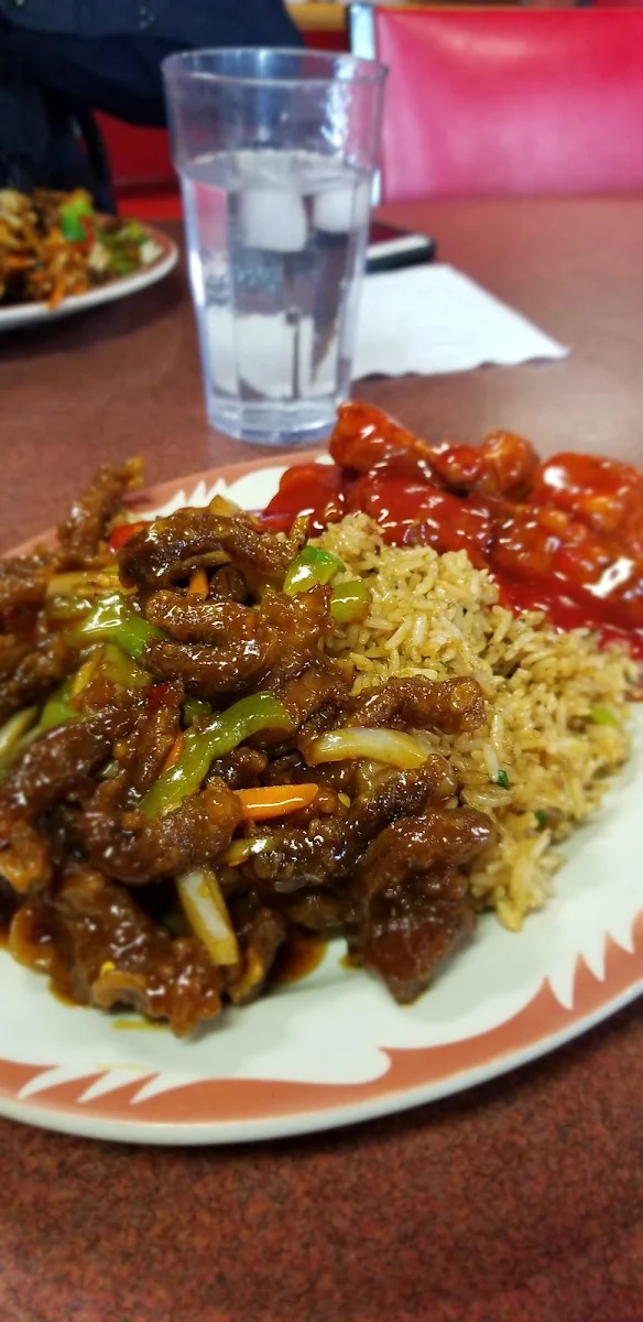 Highlights, Peking Cafe