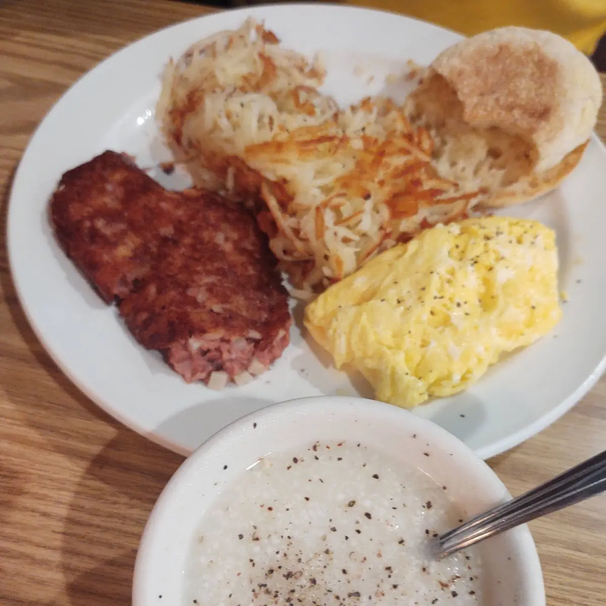 Sausage Eggs and Hash Browns with Grits