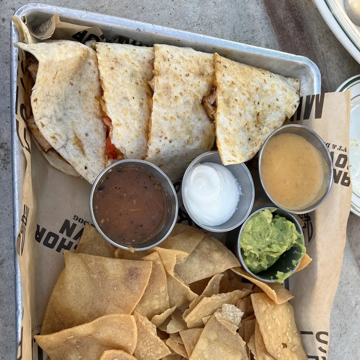 Side Chips N' Queso