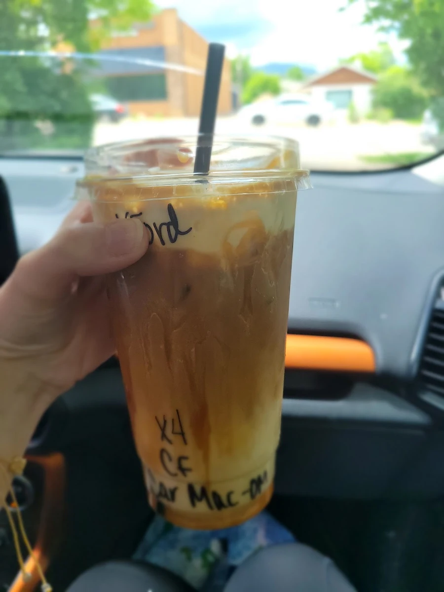Iced Caramel Macchiato