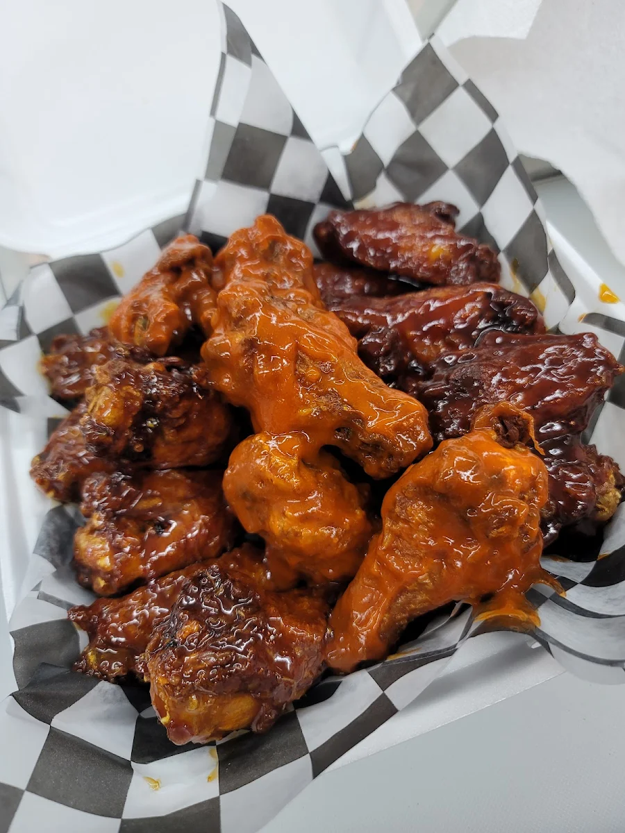 Wings Maple Bourbon Buffalo Thai Chili