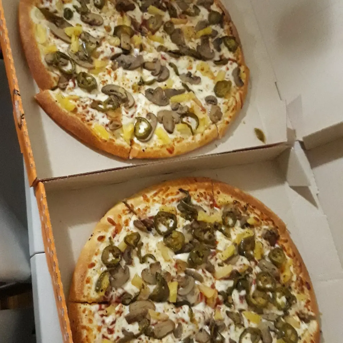 Cheese Pizza Capricciosa