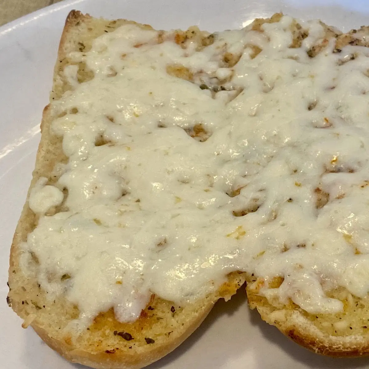 Garlic Bread with Mozzarella Cheese