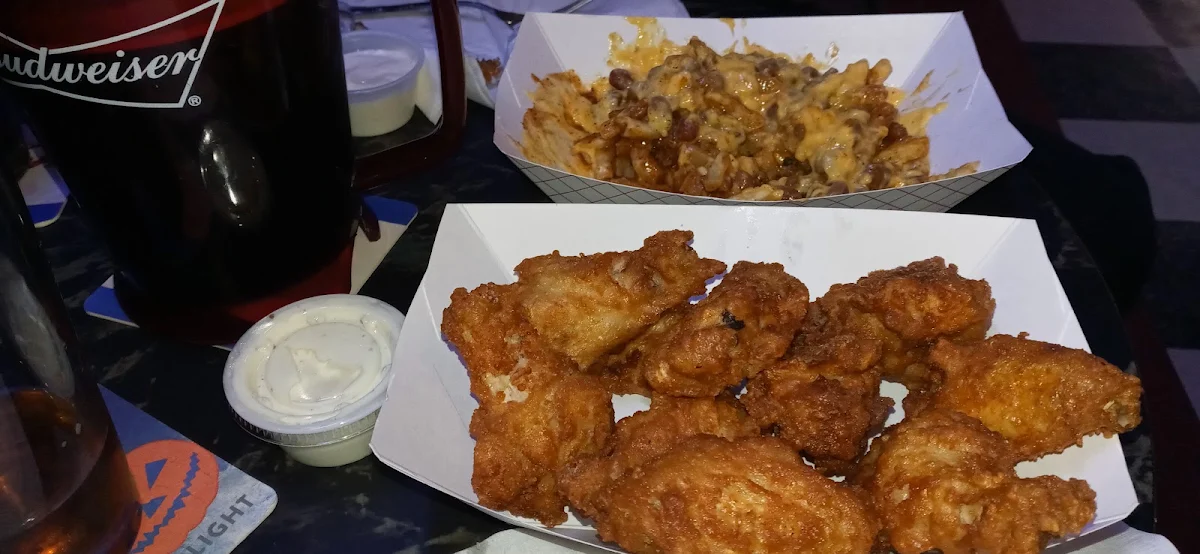 Buffalo Wings & Chili Cheese Fries