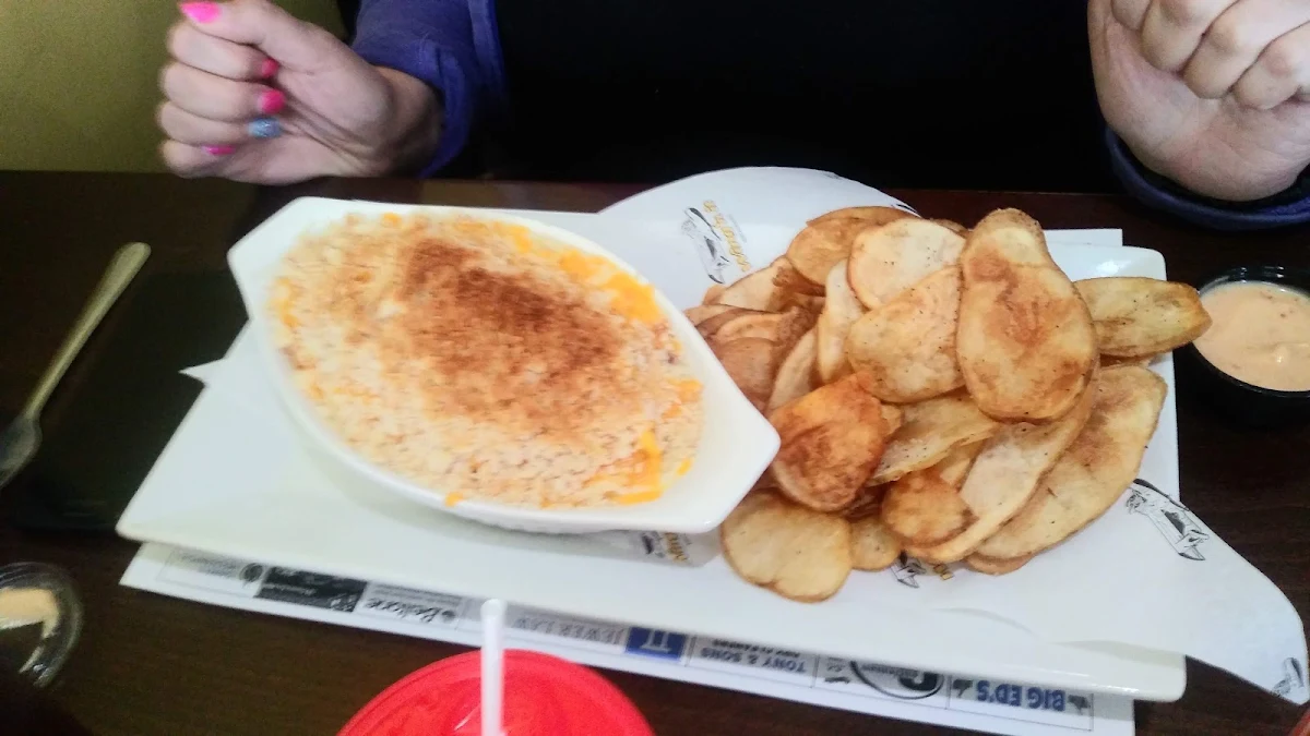 Mac & Cheese with Chippers