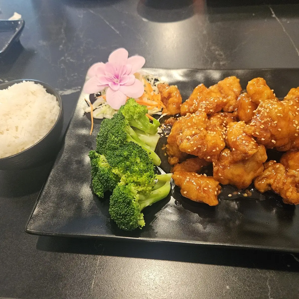 L Sesame Chicken