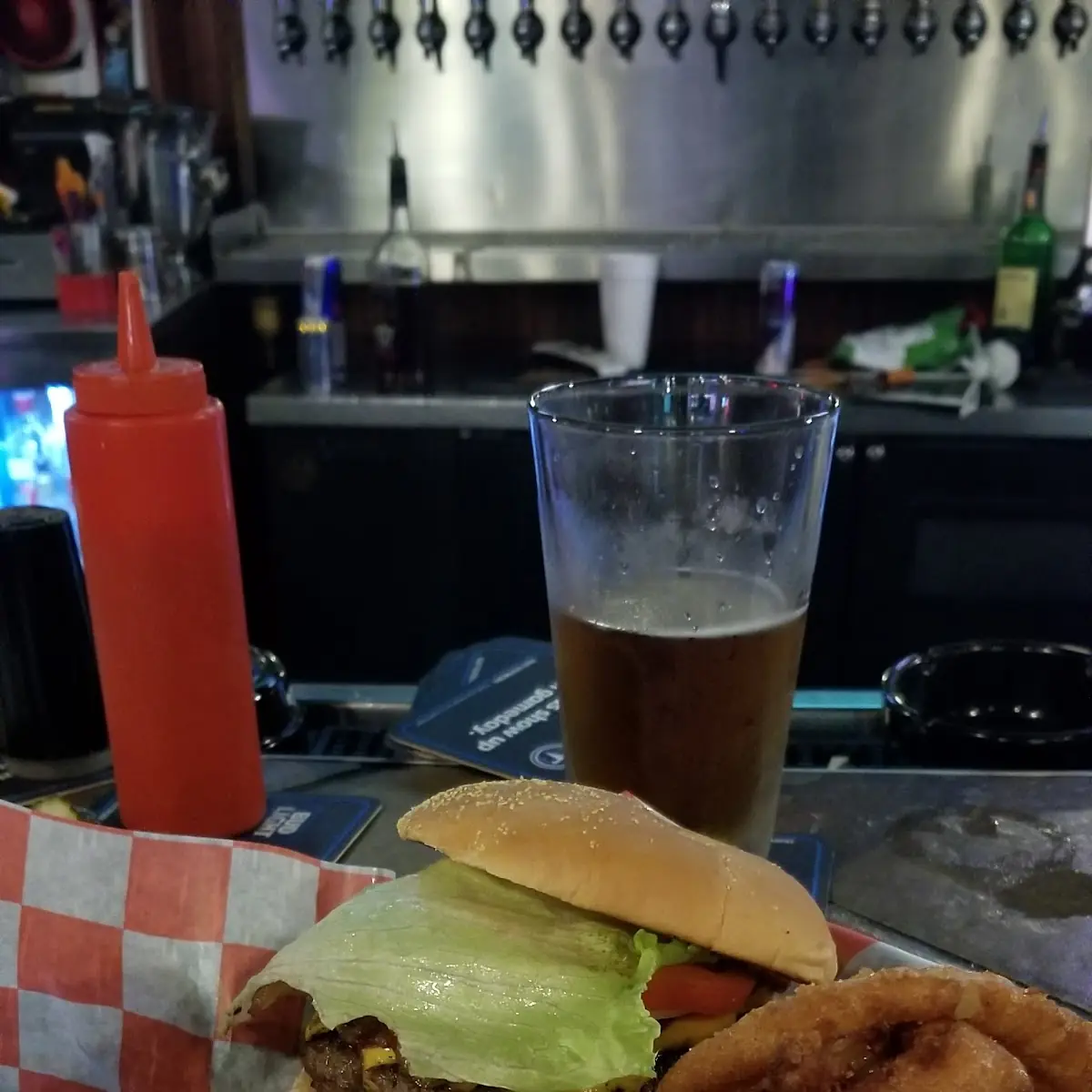 Hamburger & Onion Rings