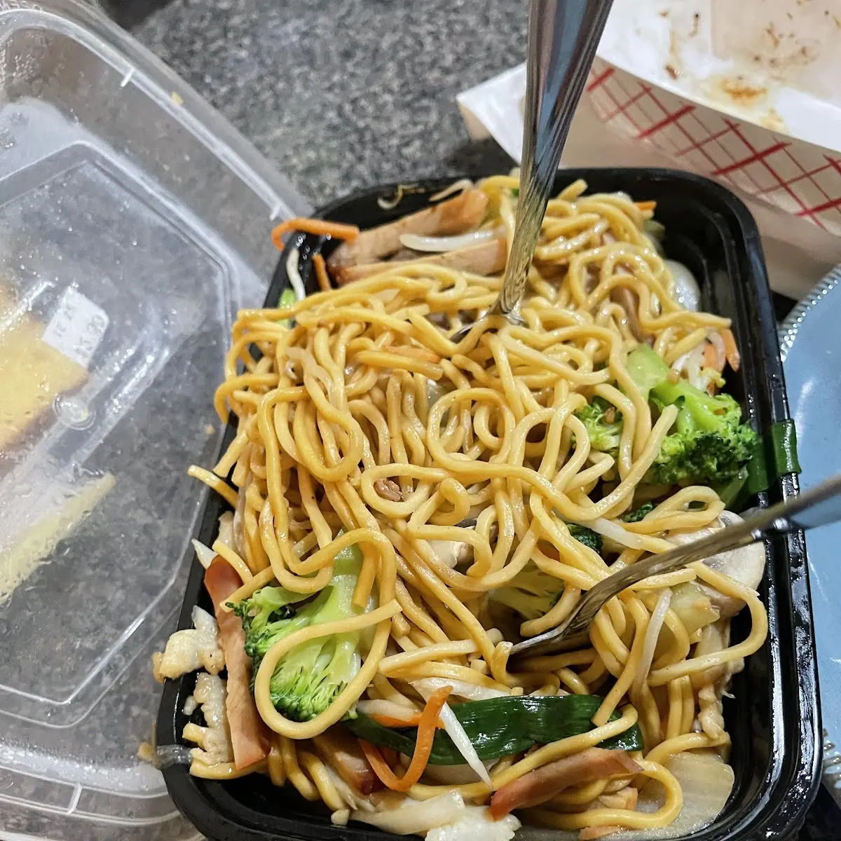 Shrimp Pork Chicken Fried Noodles