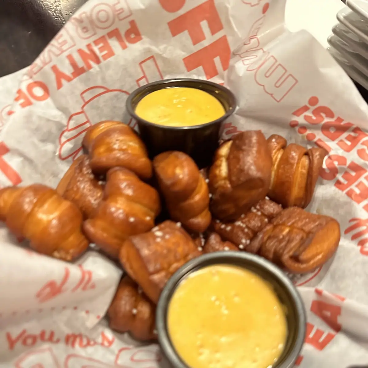 Garlic Parmesan Pretzel Bites Wit Beer Cheese Substitute