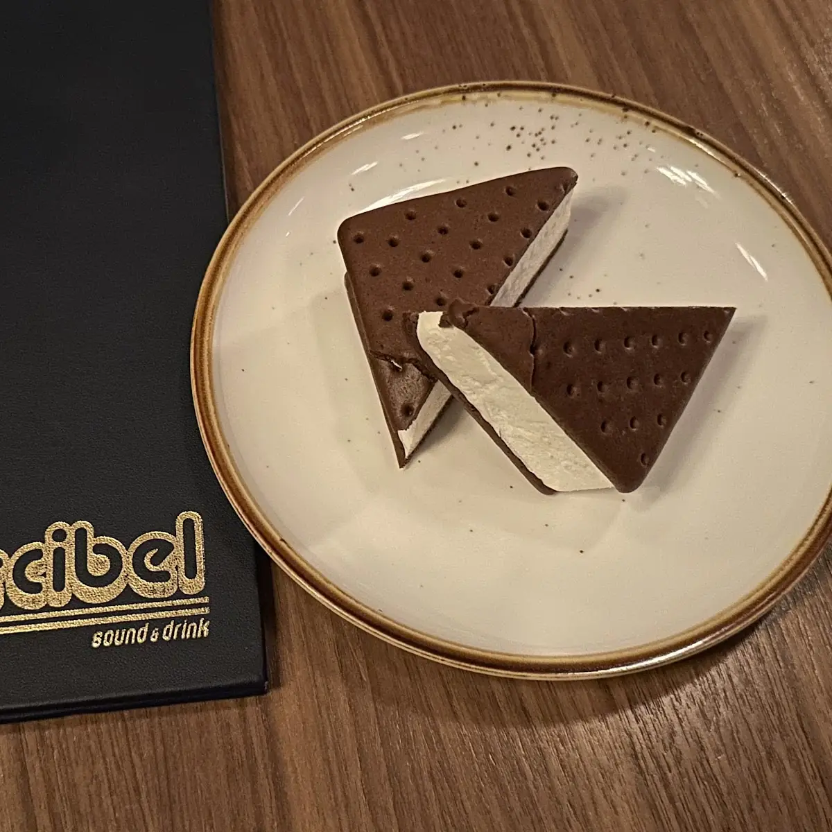 Ice Cream Sandwich