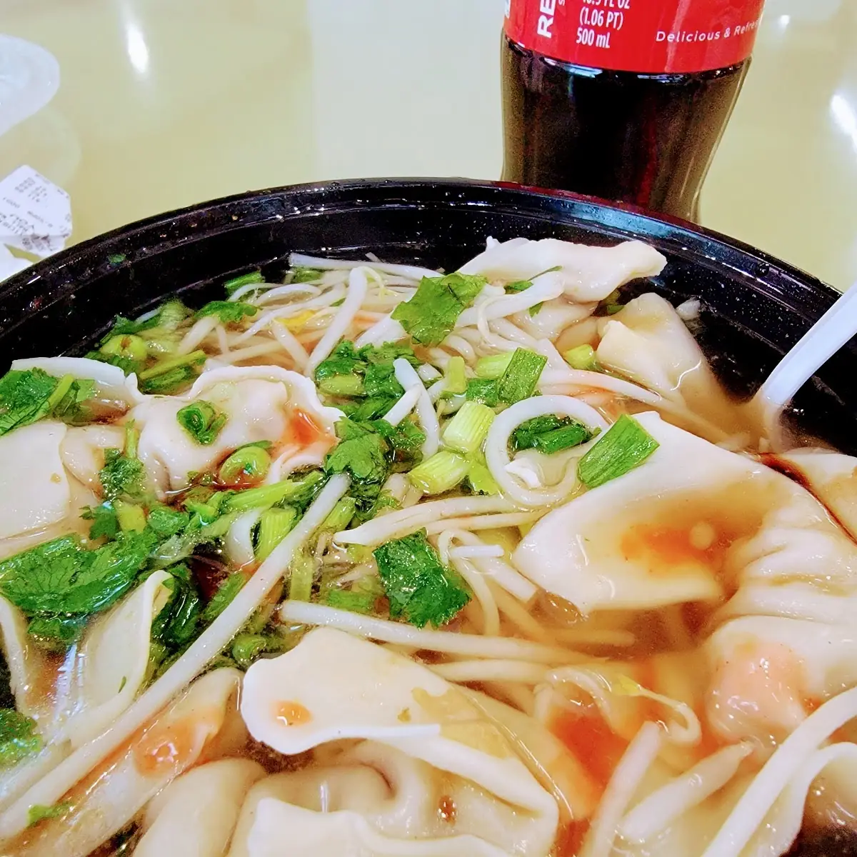 Wonton Soup w Rice Noodles