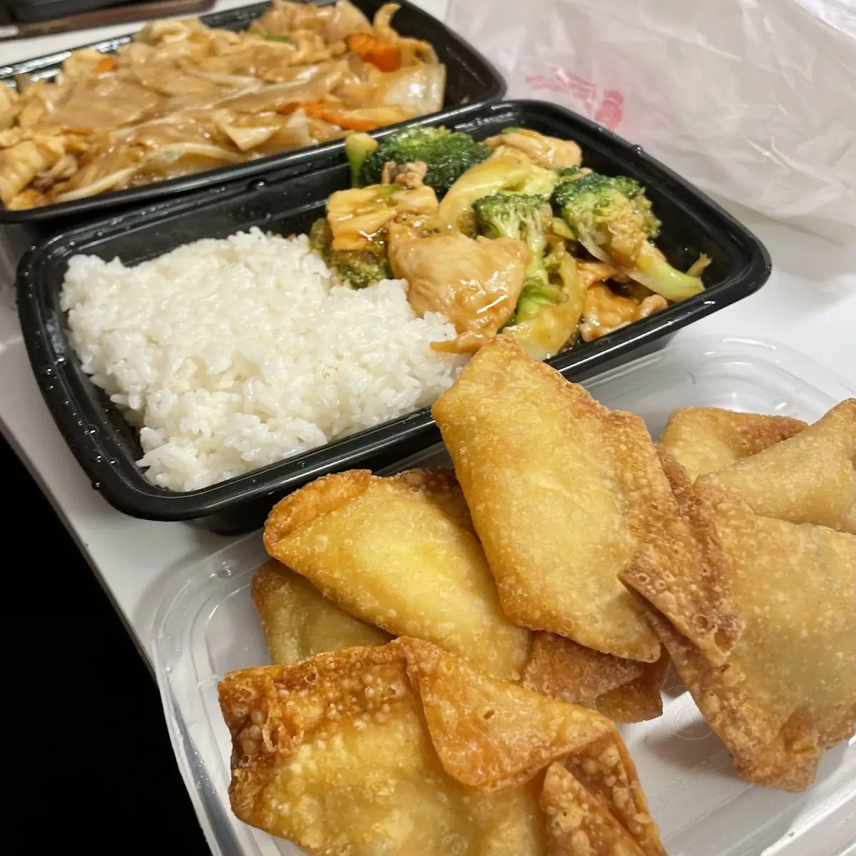 General TSO's Chicken and Crab Rangoon