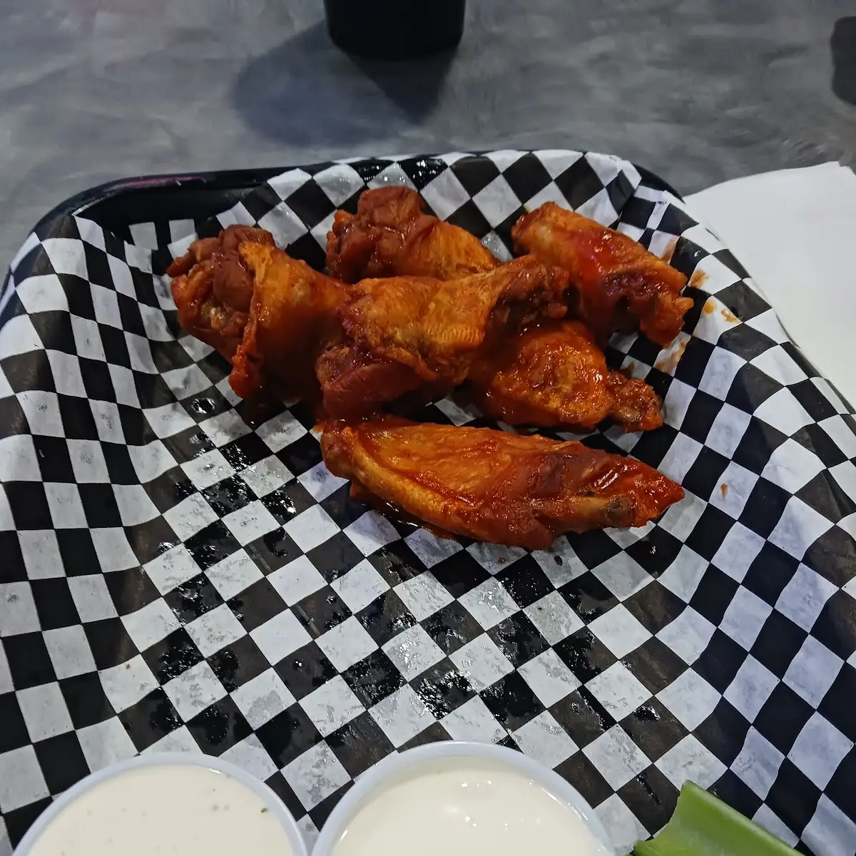 Chicken Wings with Fries