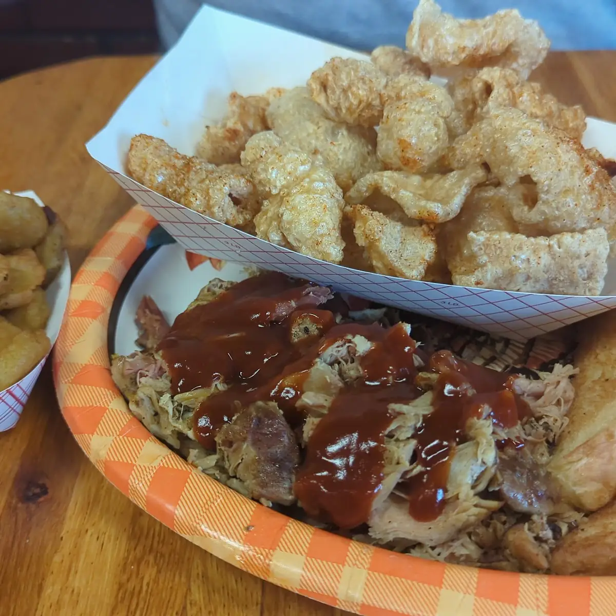 Pulled Chicken Lunch Platter