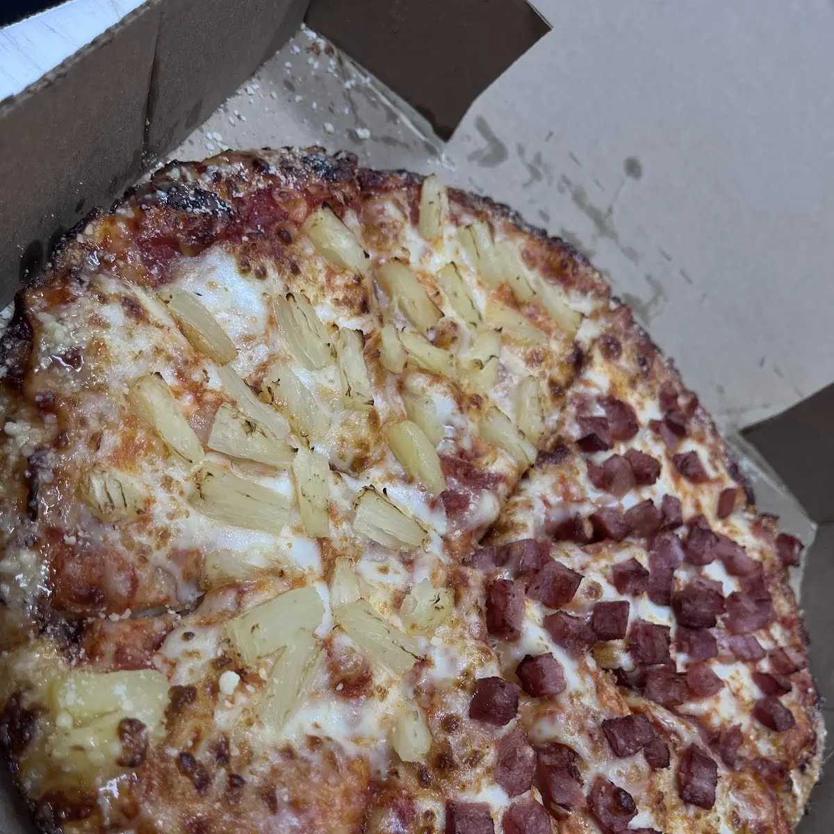 Hawaiian Pizza