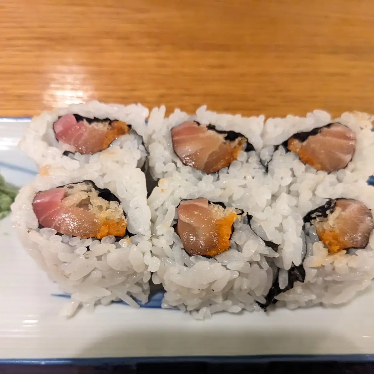 Spicy Crunchy Tuna Roll or Salmon