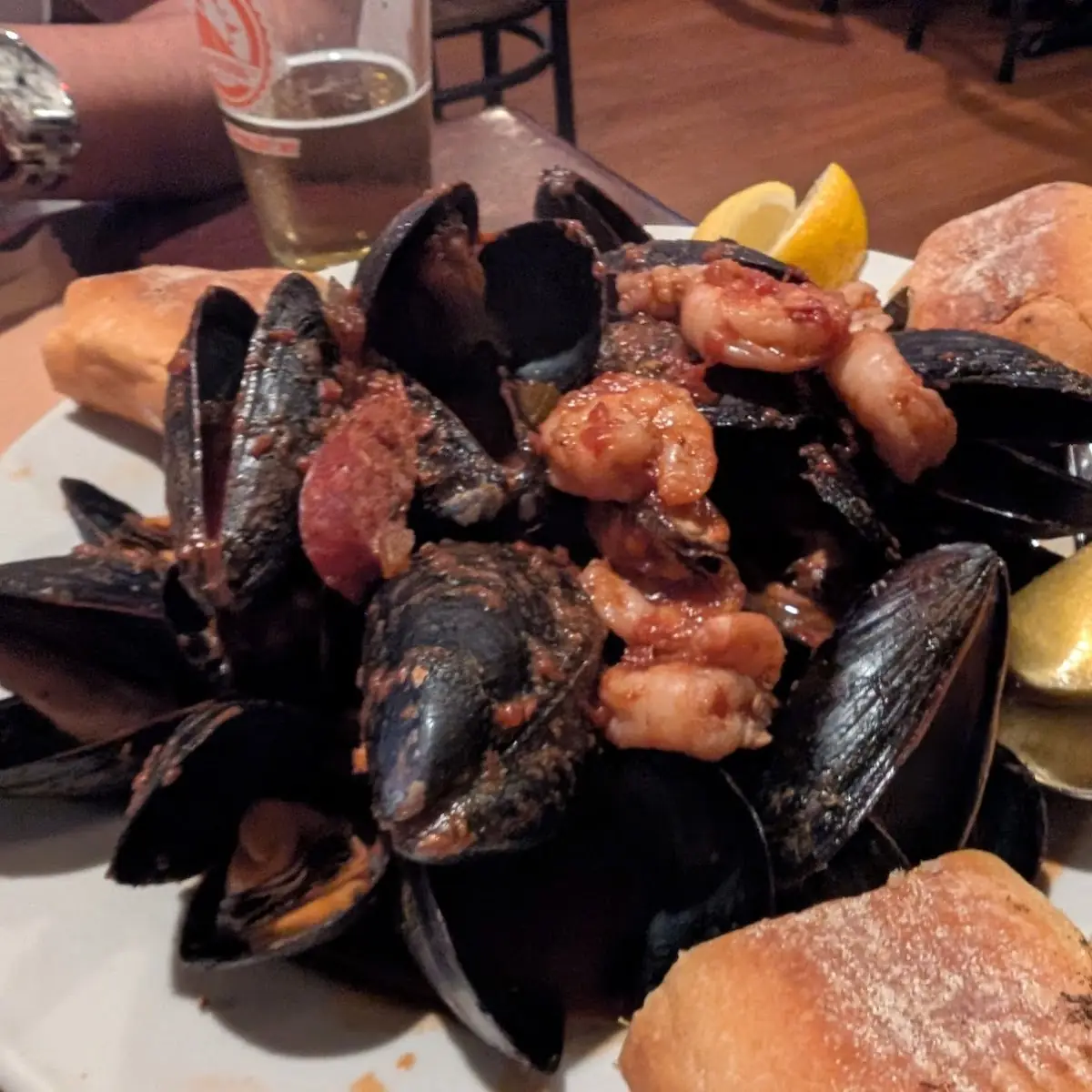 Steamed Mussels in Red Sauce