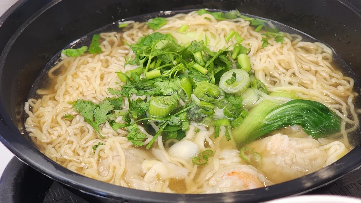 Won Ton Noodle Soup