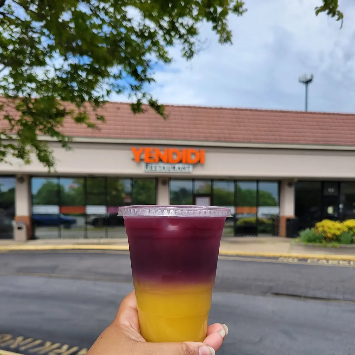 Freshly Made Juice Hibiscus Pineapple & Ginger