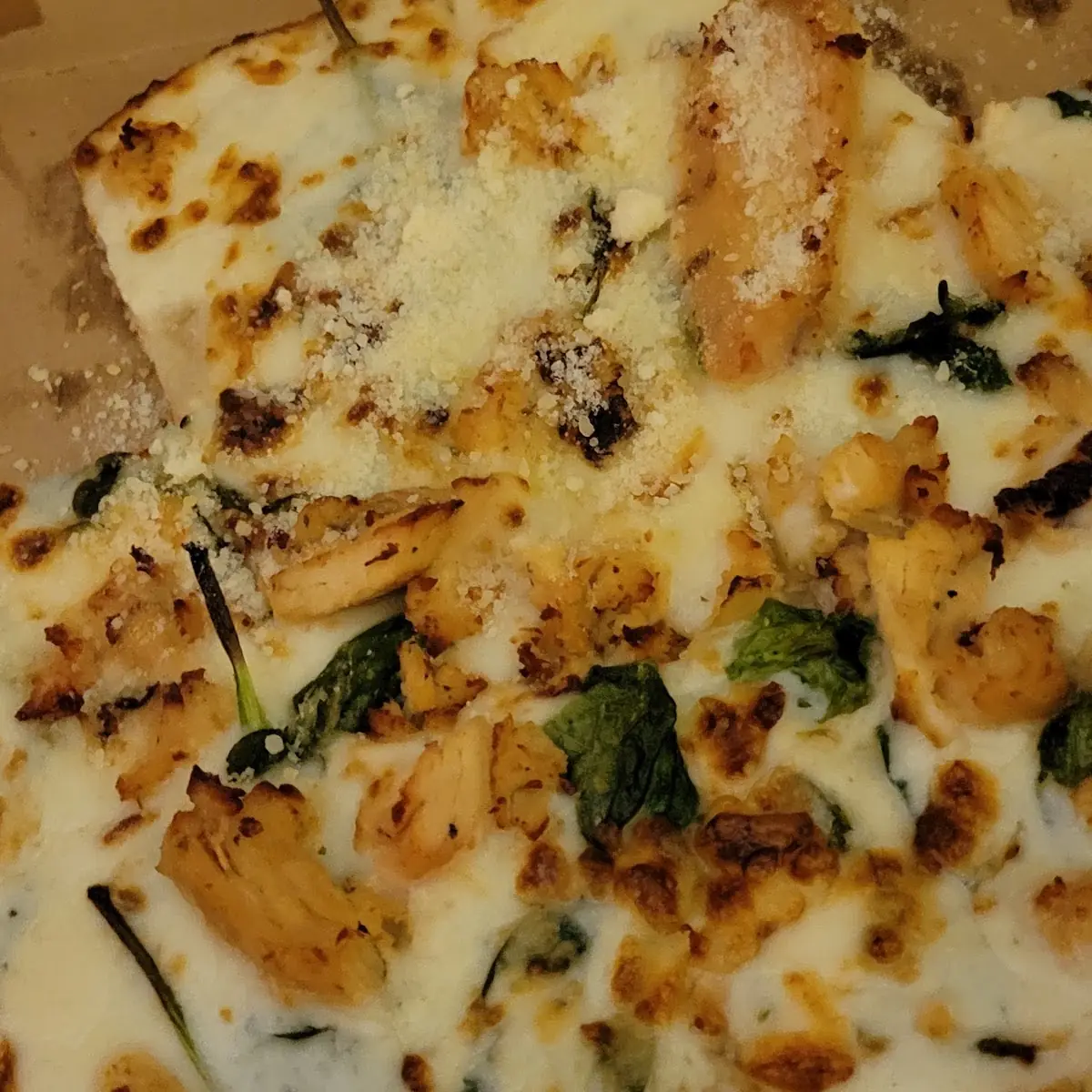 Chicken & Spinach Thin Crust with Alfredo Sauce