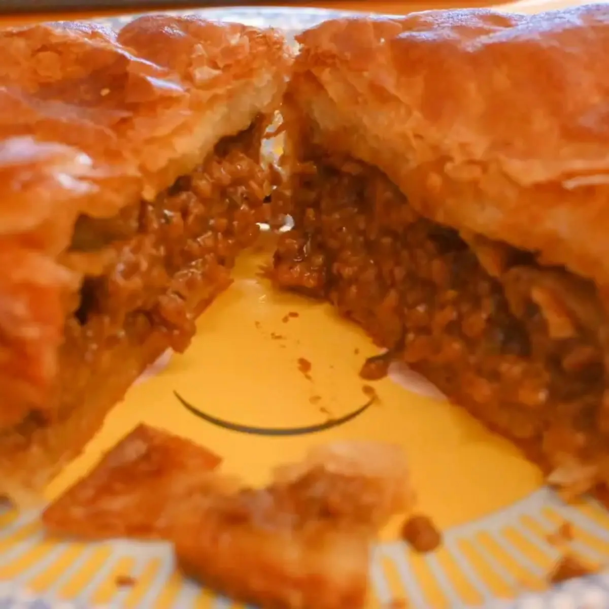 Classic Mince Austrialian Pie