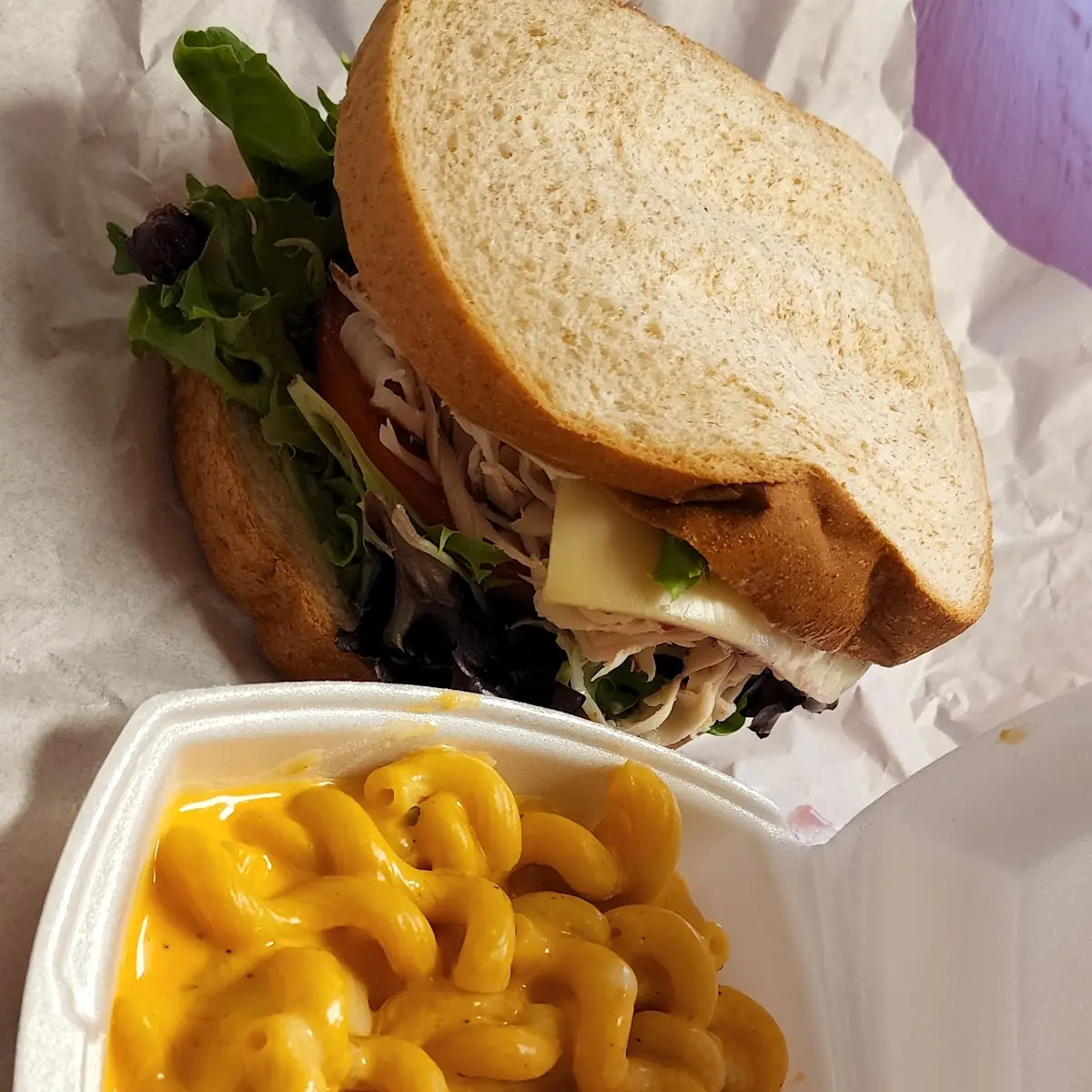 Club Sandwich with Mac and Cheese