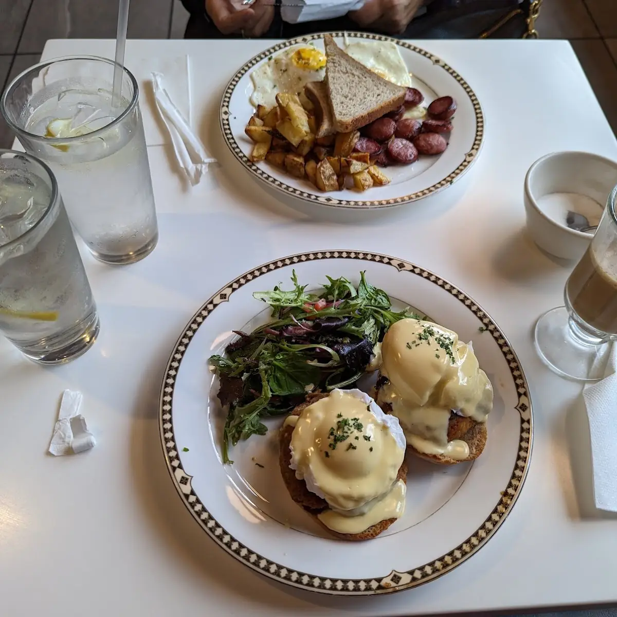 Crab Cake Benedict