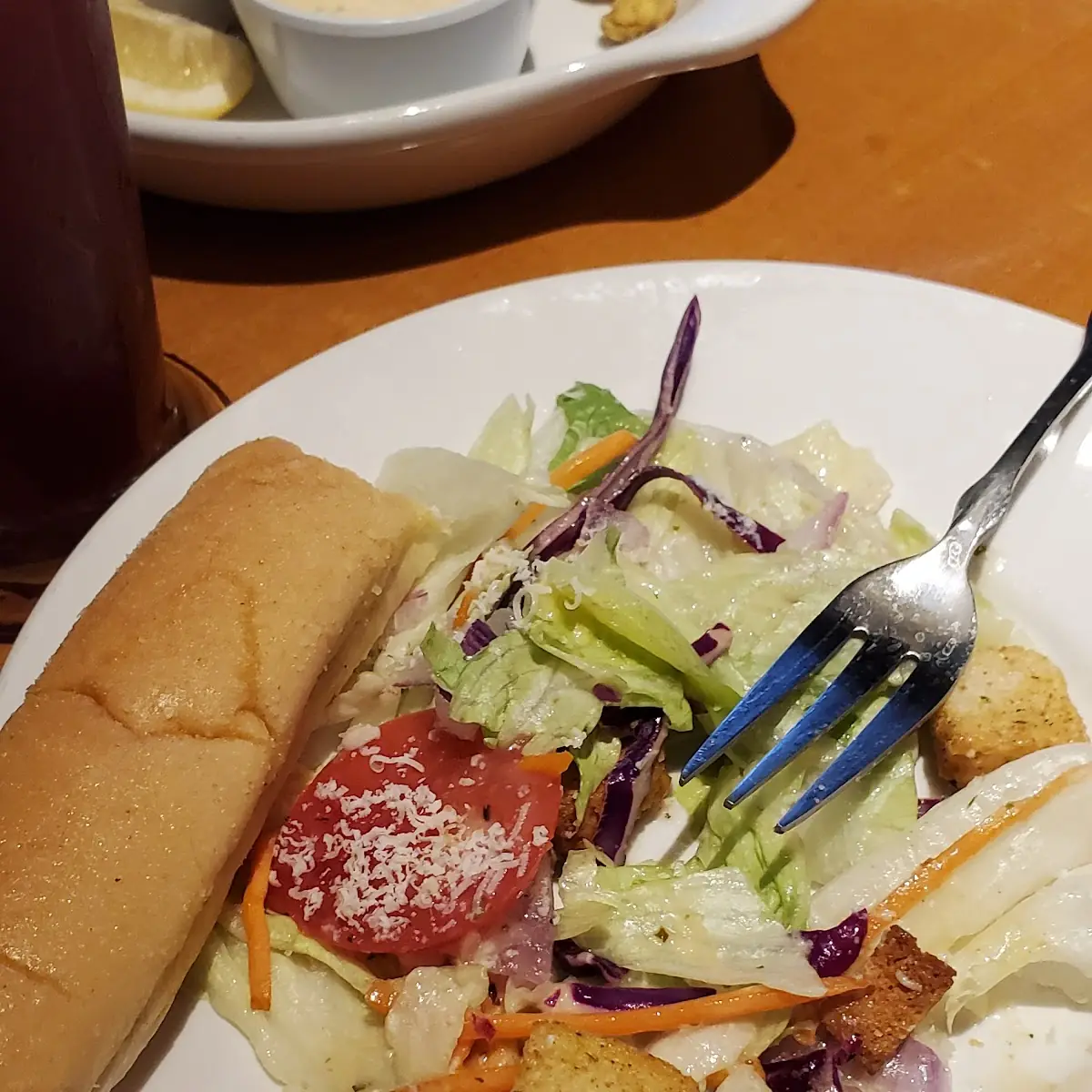 Never Ending Soup Salad & Breadsticks