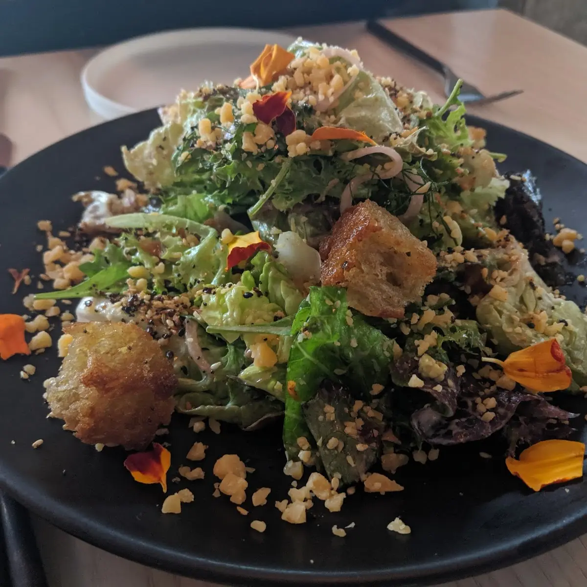 Bomba Salad