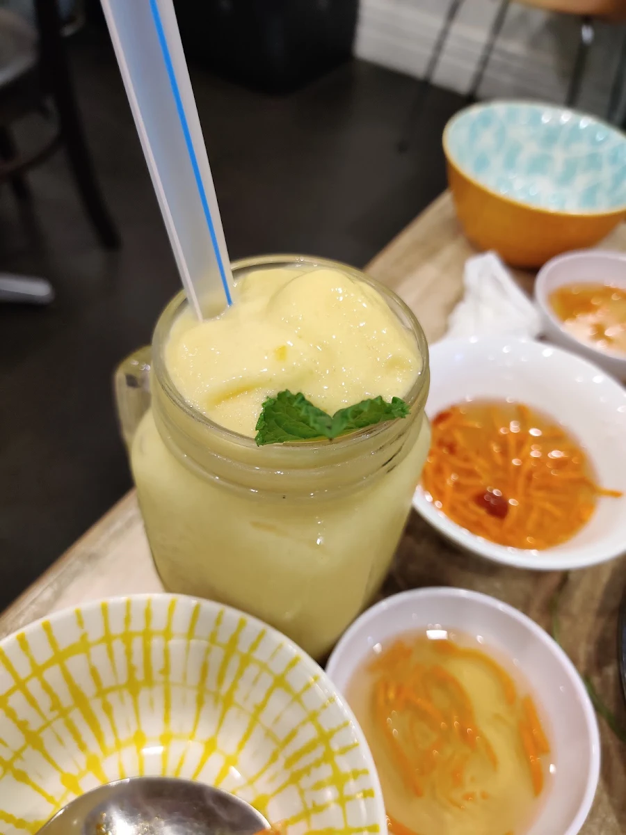 Mango Smoothie, Blue Lotus Restaurant & Cafe Vietnamese Cuisine
