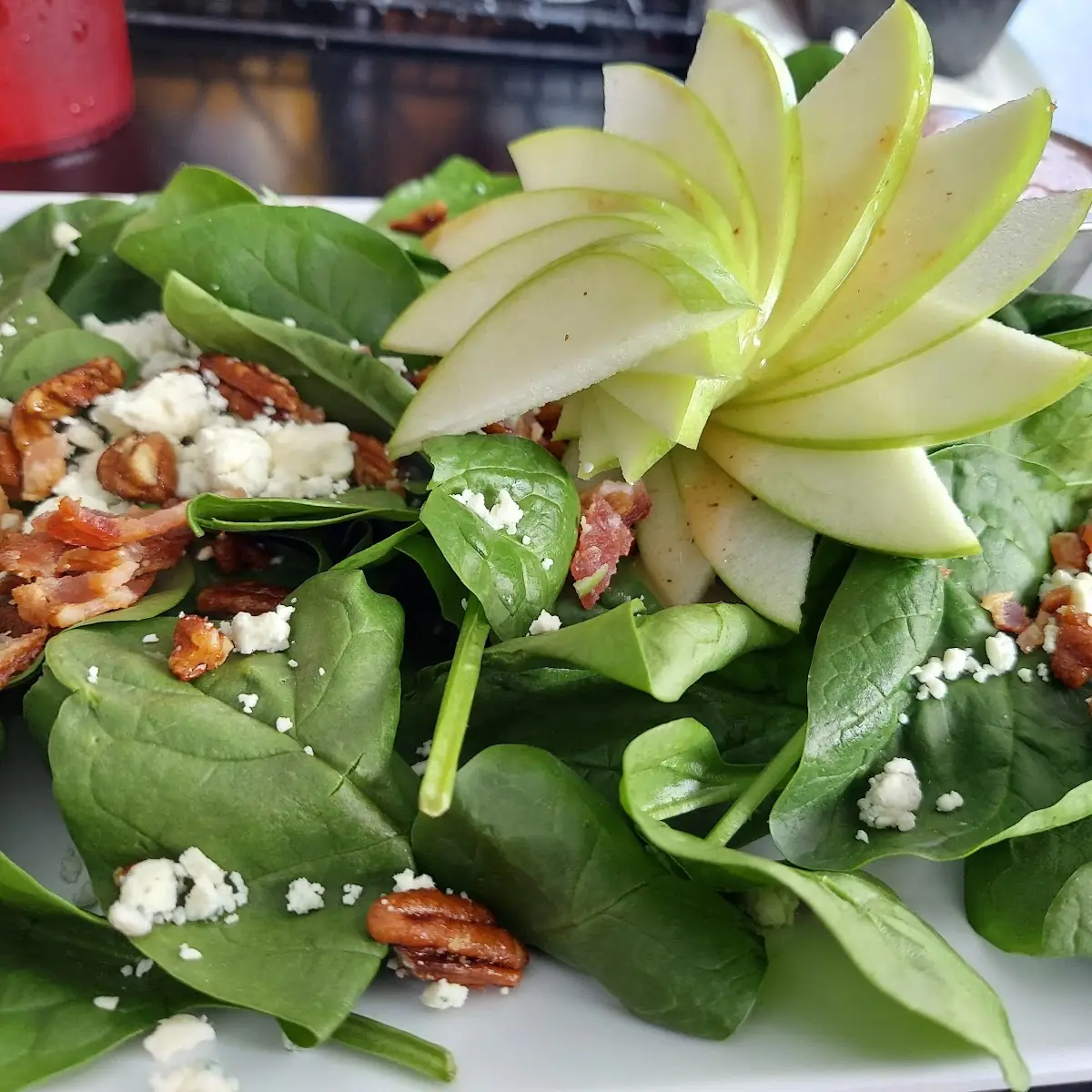Apple Pecan Spinach Salad