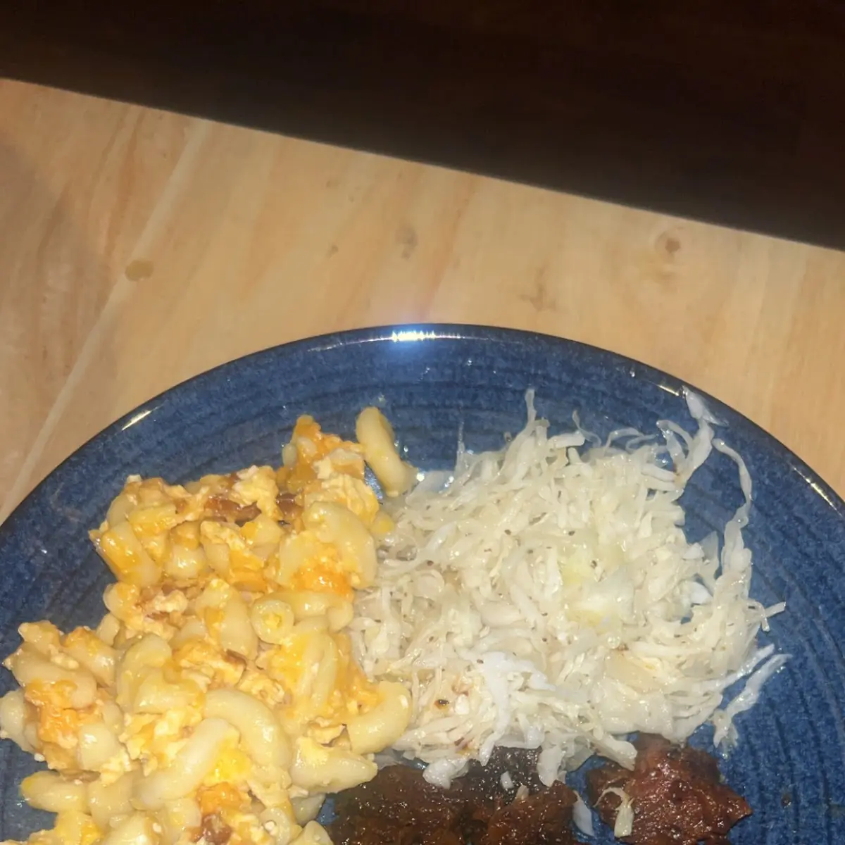 Burnt Ends Mac and Cheese and Slaw