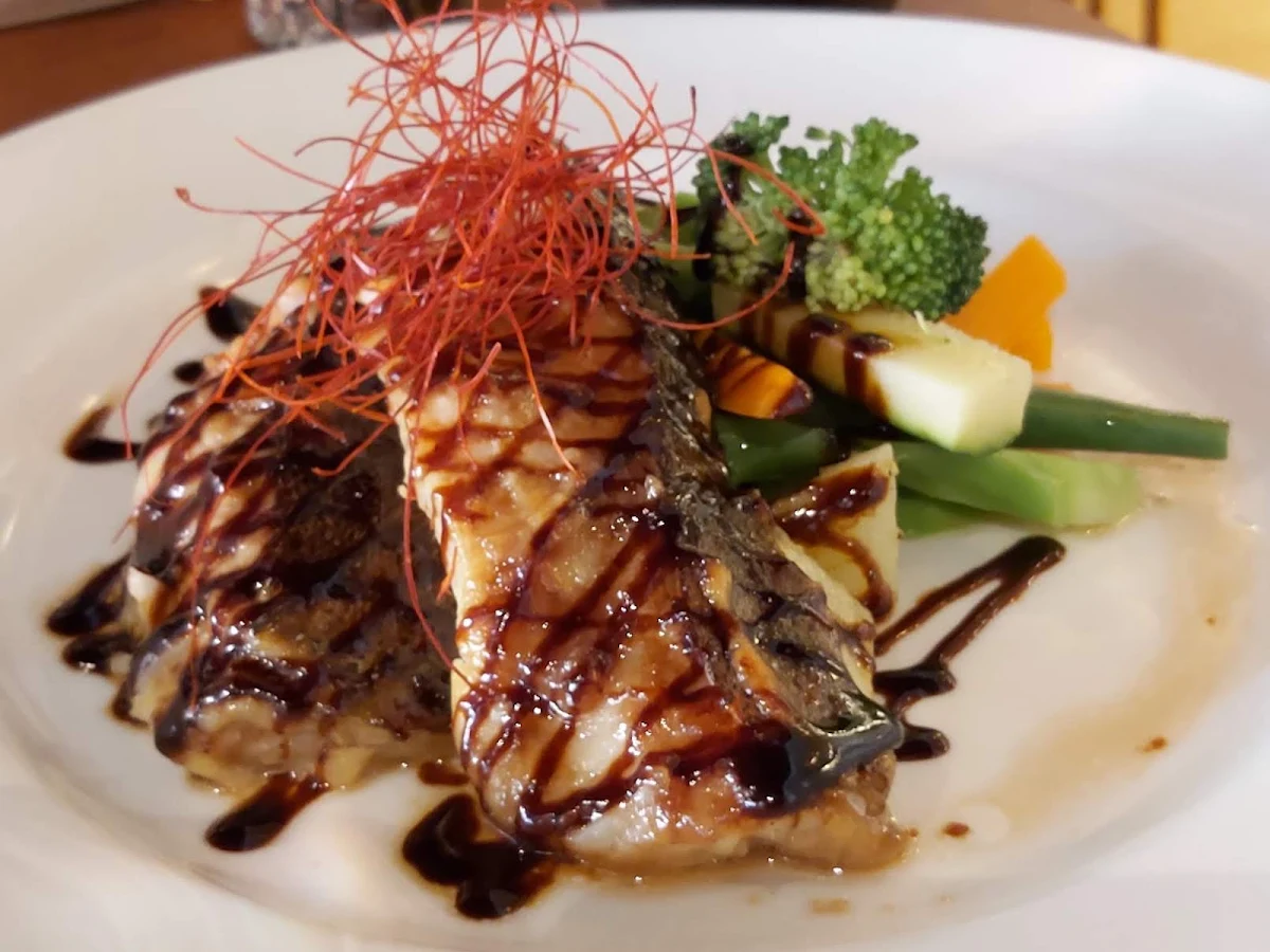 Black Cod Misoyaki, Taku Japanese