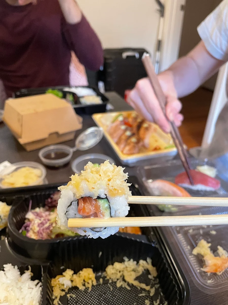 Sushi, Taku Japanese