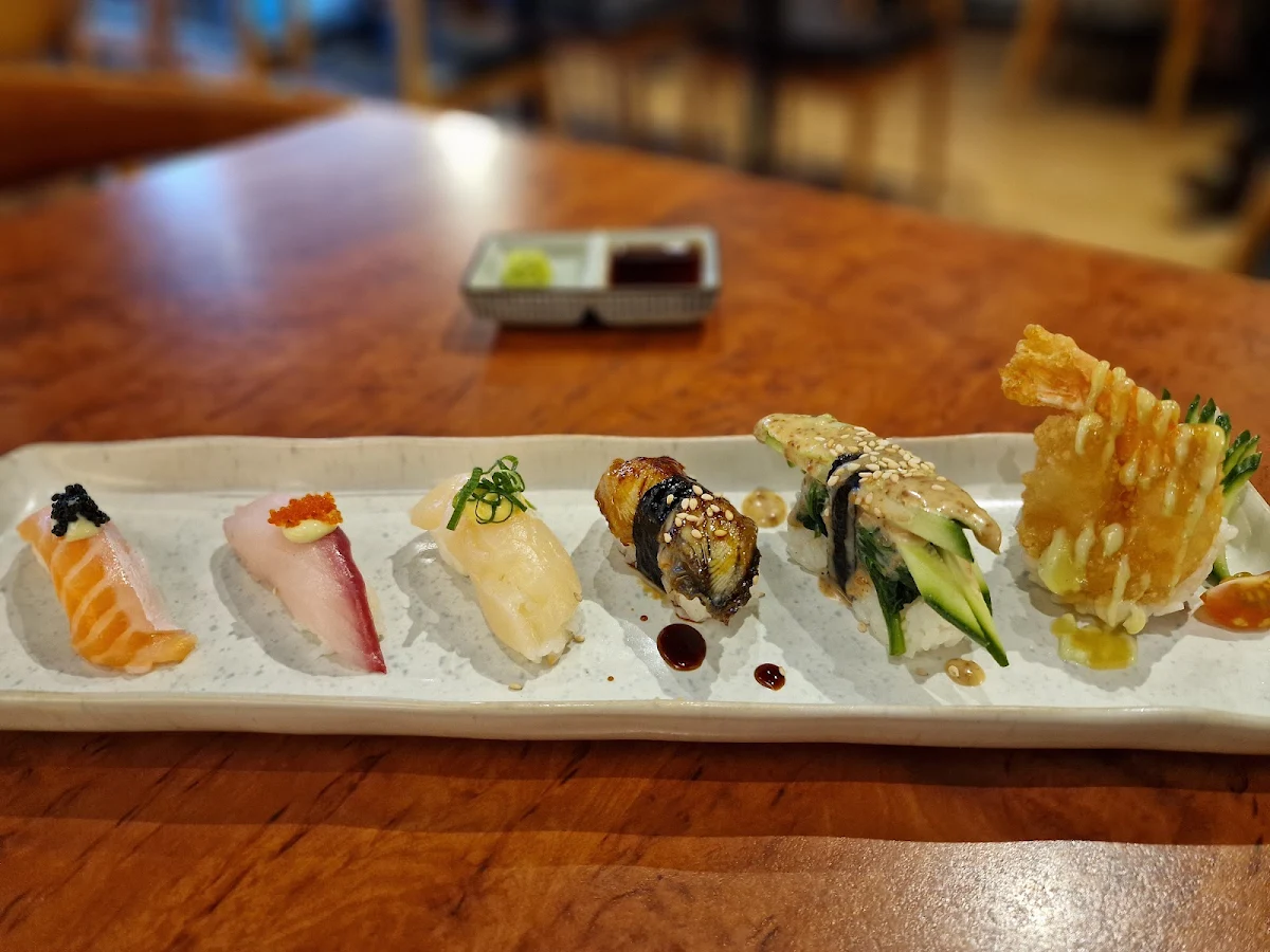 Tiger Prawn Nigiri, Taku Japanese