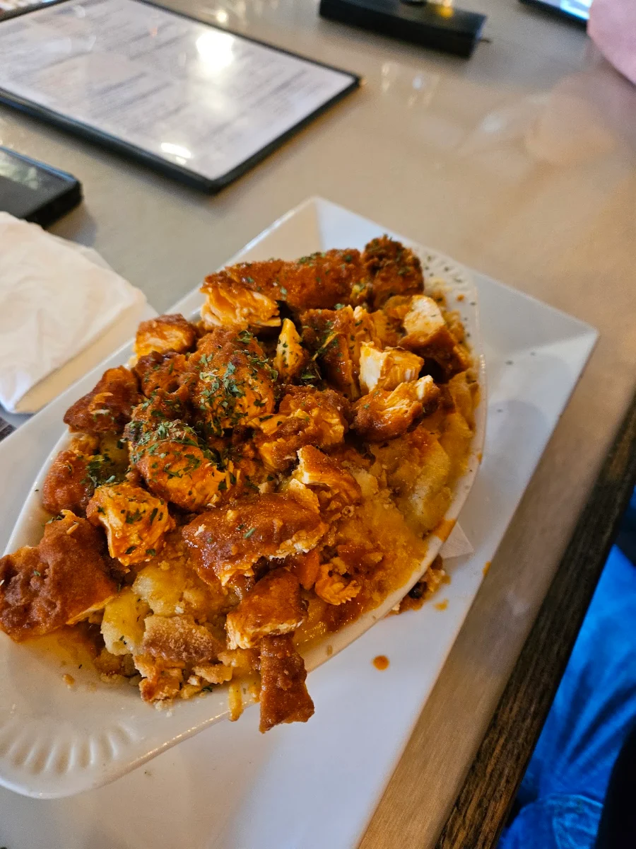 Buffalo Chicken Mac and Cheese
