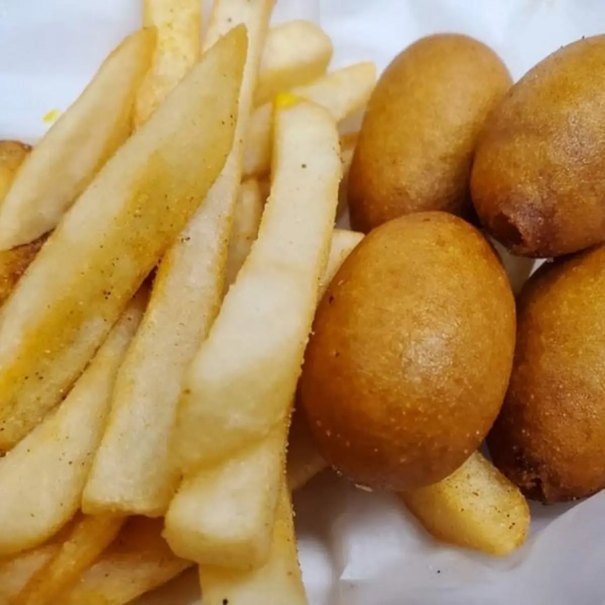 Mini Corn Dogs & Fries