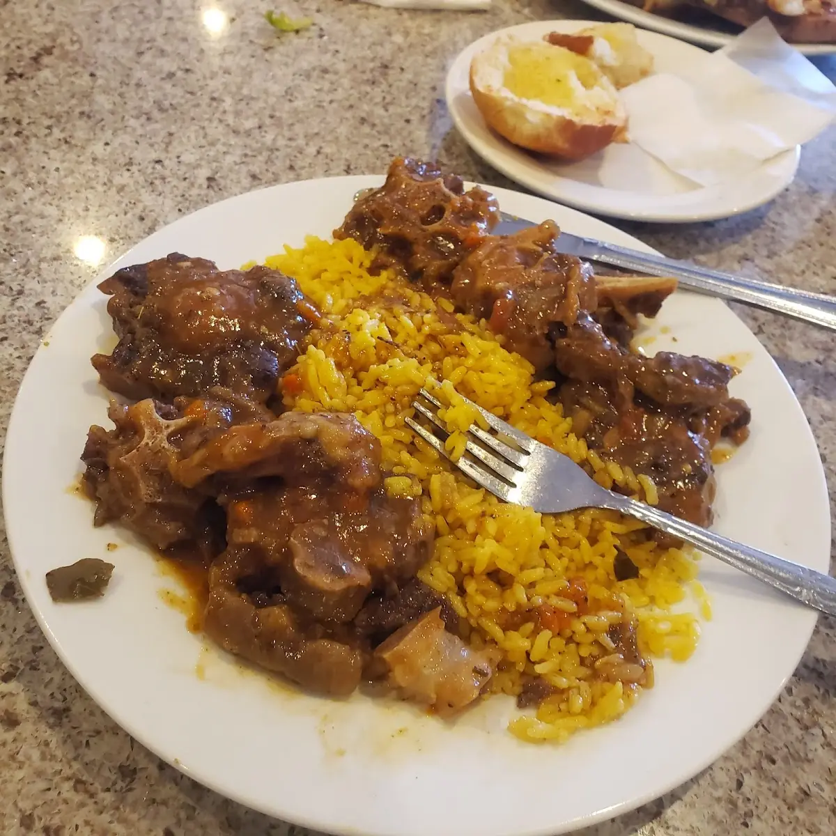 Oxtails and Yellow Rice