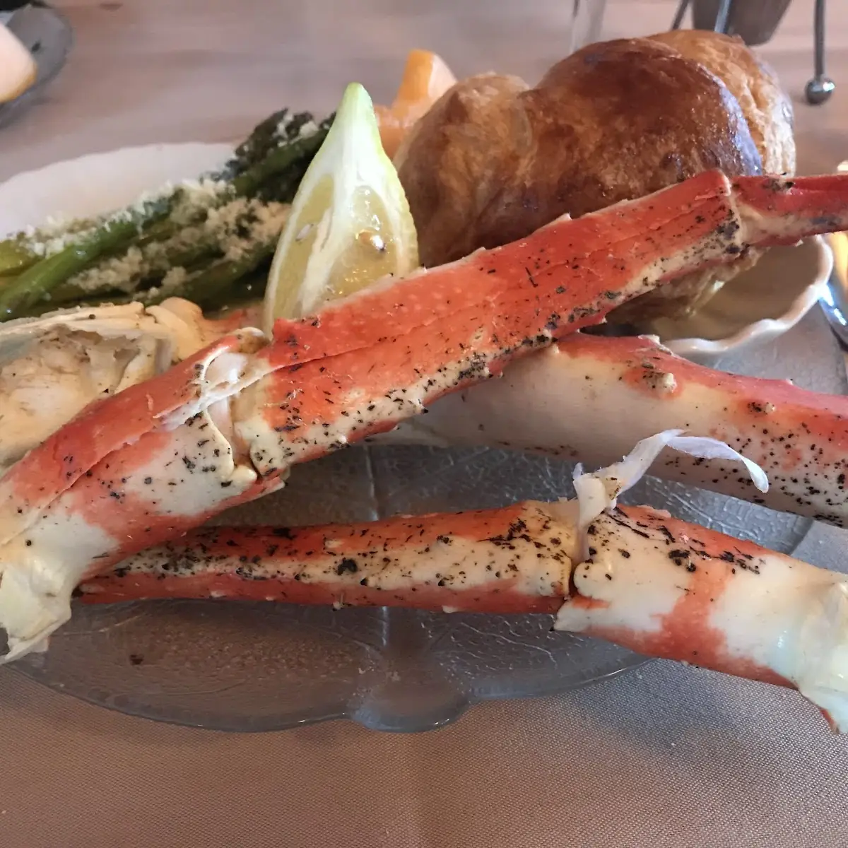 Alaskan King Crab Legs 1