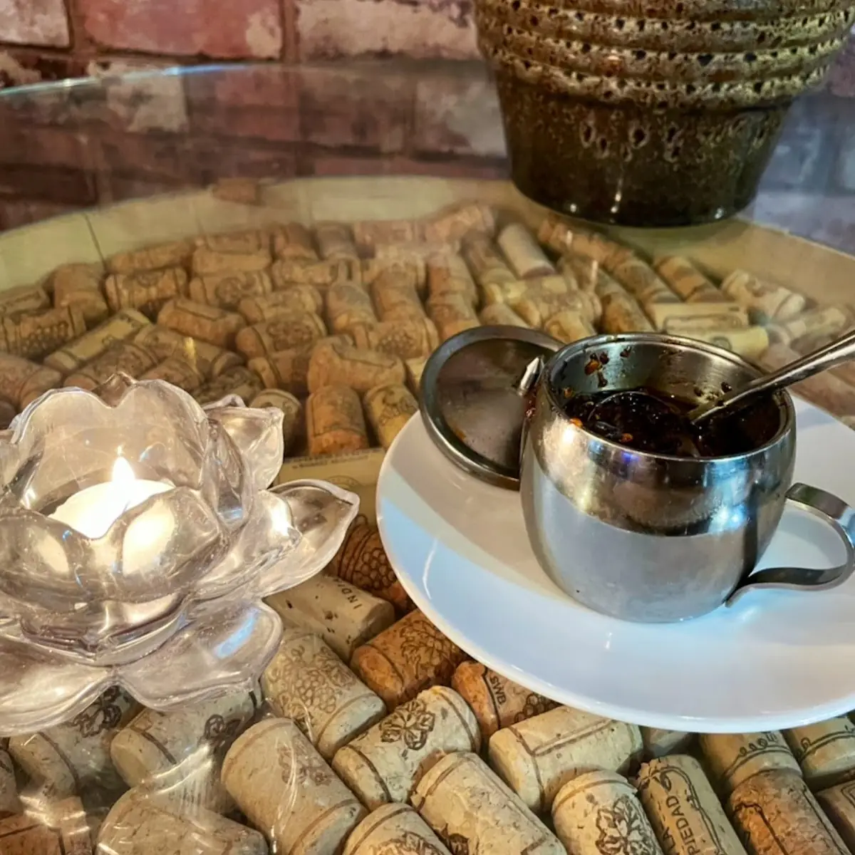 Chili Oil, Dolci Thai Bistro