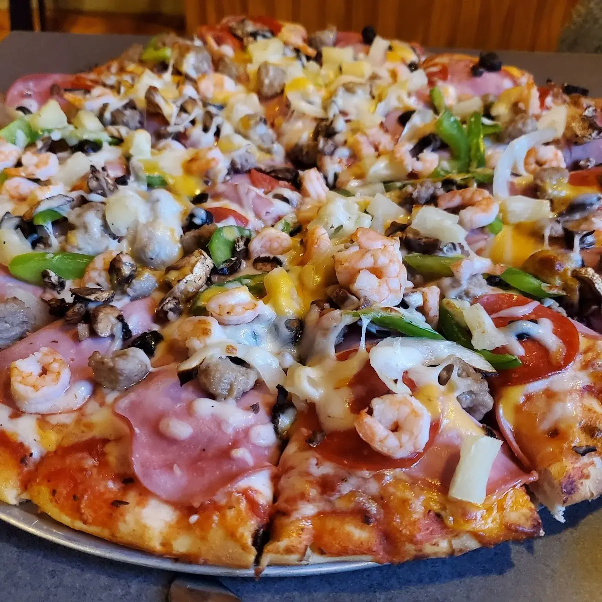 Deluxe Pizza