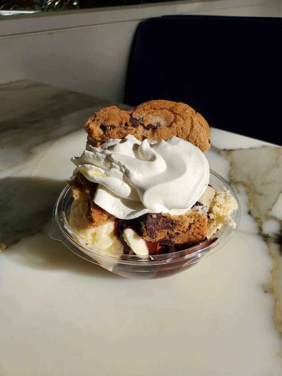 Cookie Bits Sundae