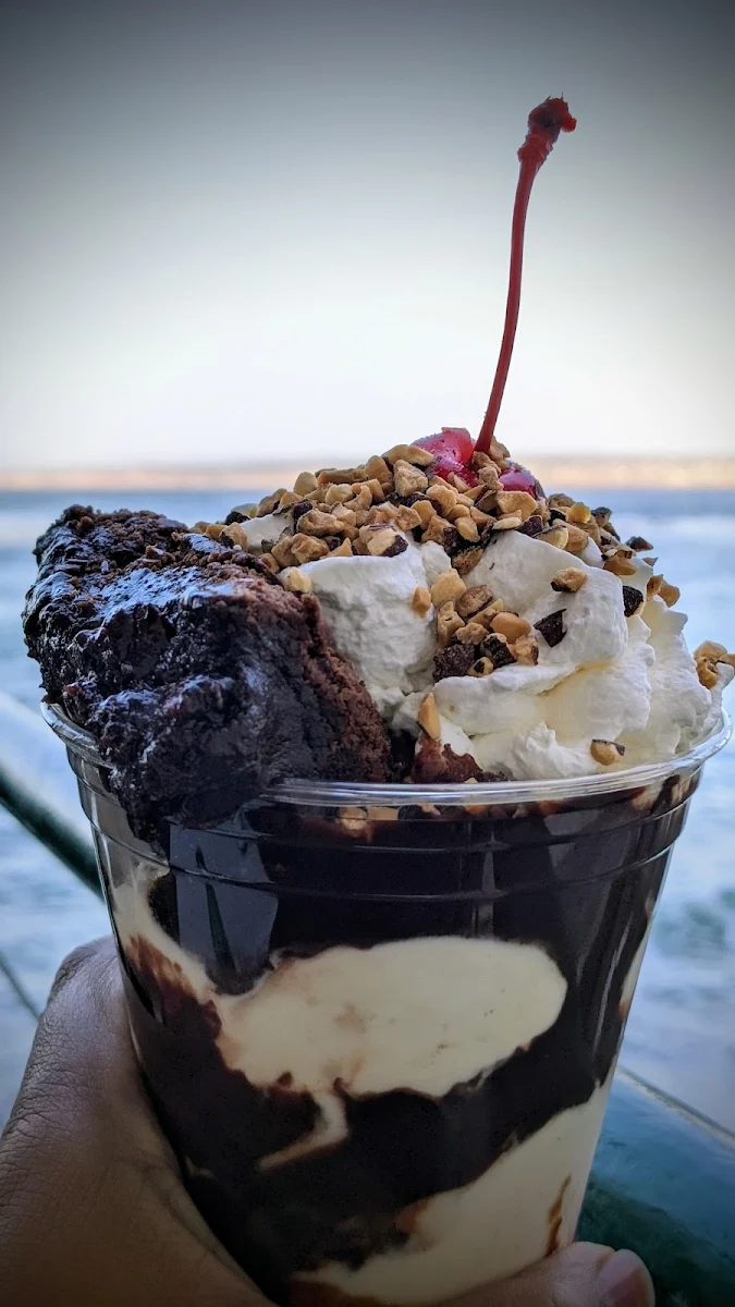 Hot Fudge Sundae with Brownie