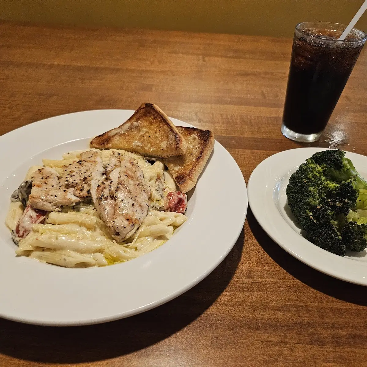 Alfredo Penne Pasta with Added Chicken and Side Broccoli