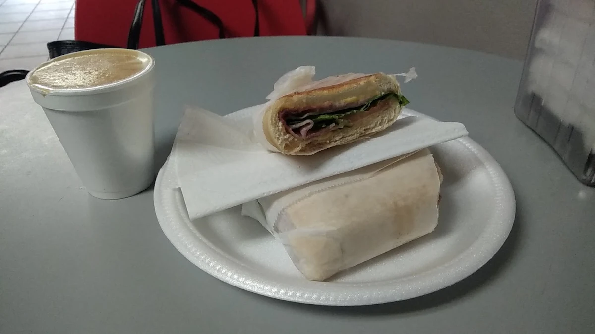 Sandwich Y Cafe