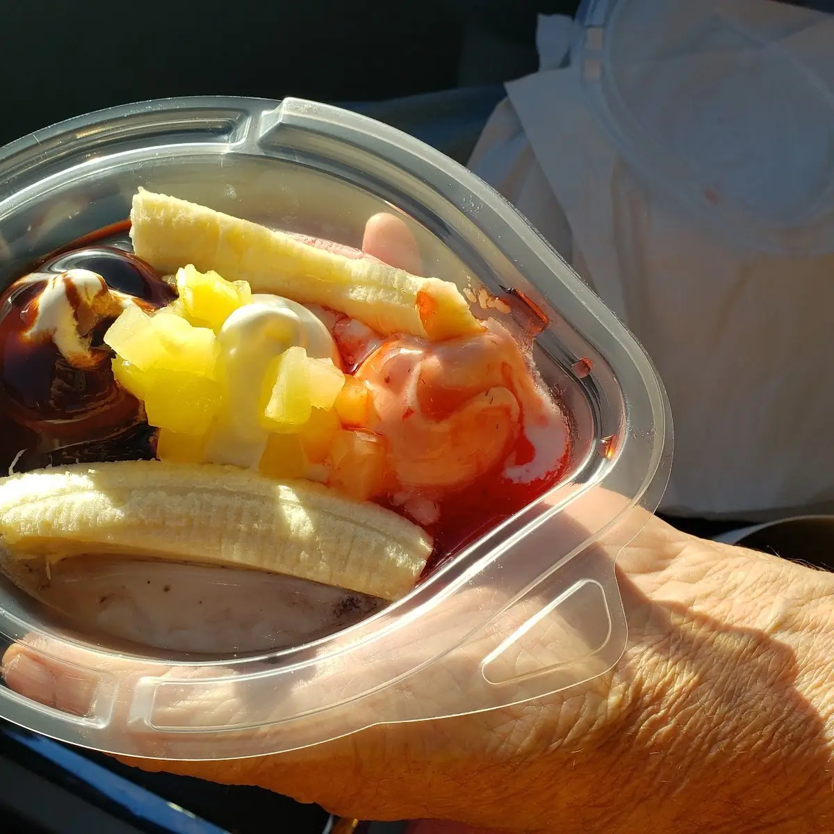 Tiny Banana Split