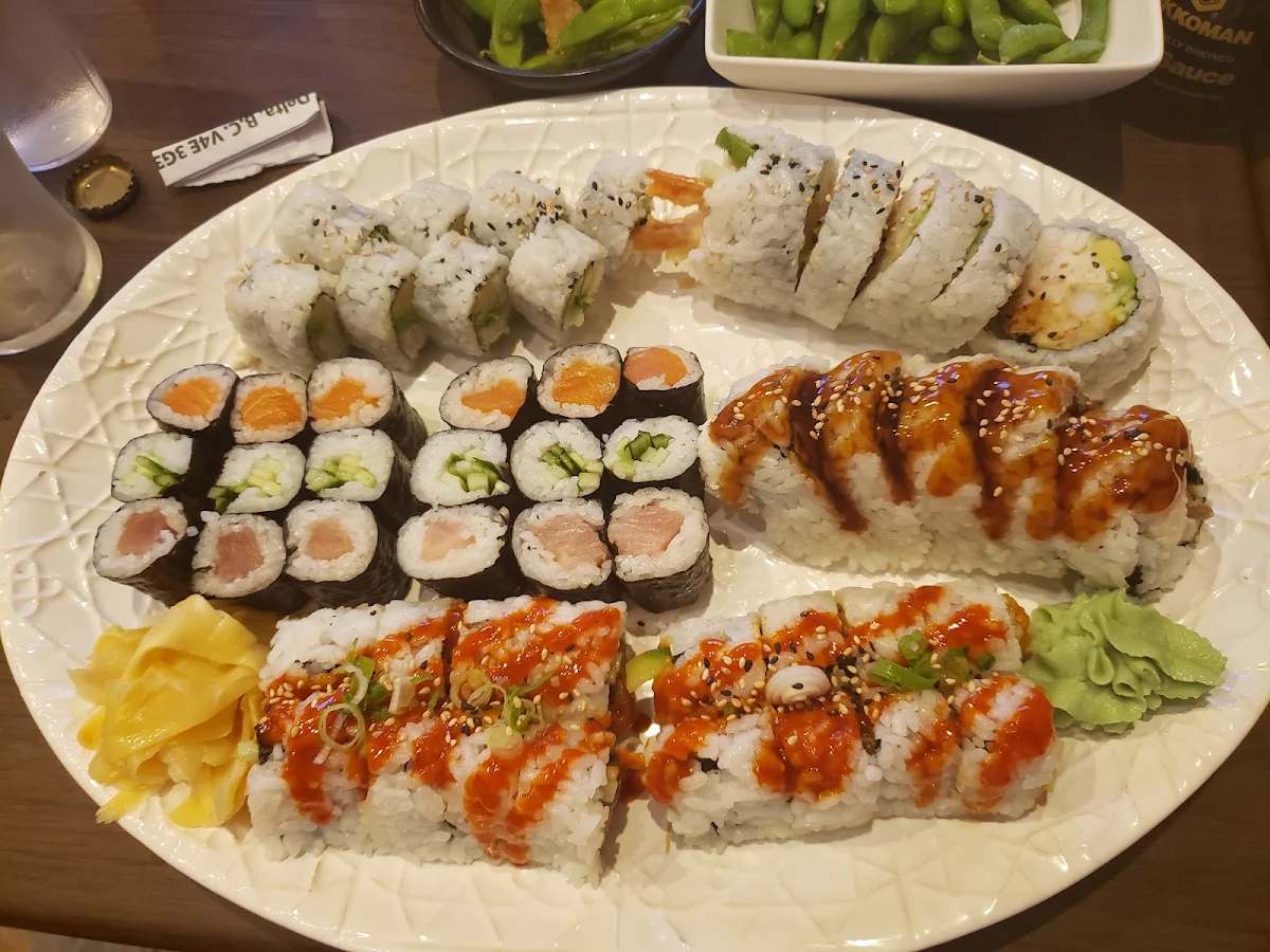 Assorted Sashimi (16 pcs)